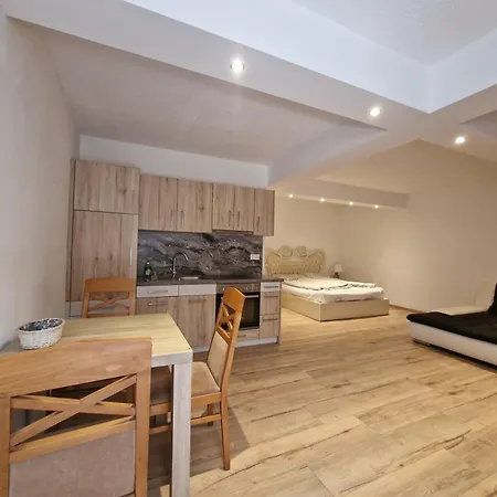 Triple Serenity Apartment *